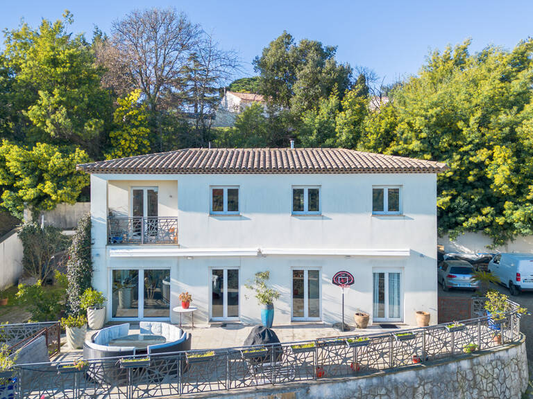 Maison 7 pièces 211 m² — photo 1