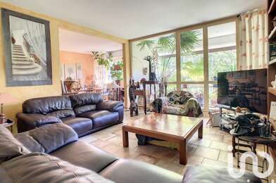 Appartement 5 pièces 240000 €