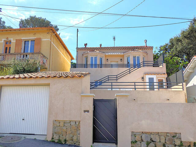 MAISON TYPE 4 , GARAGE ET STUDIO SEPARE. — photo du bien