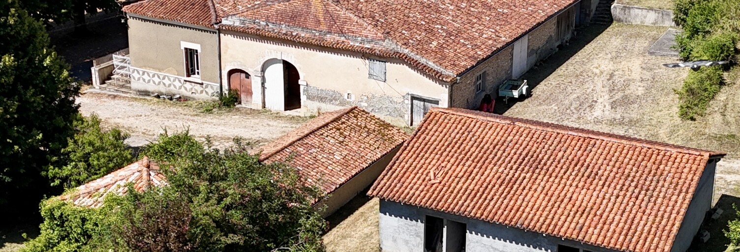 Maison 5 Pièces 135 m² à vendre à Bessac (16250)