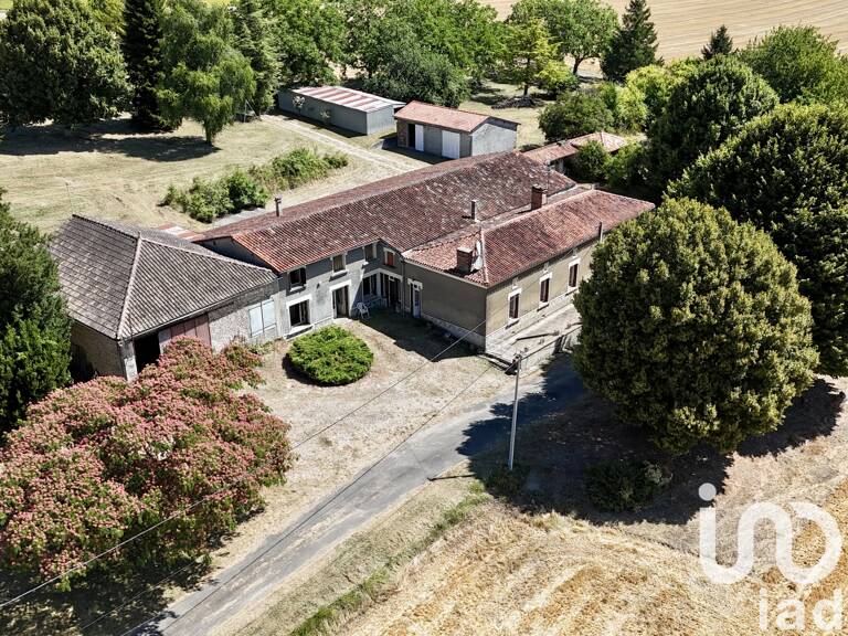 Vente Maison/villa 8 pièces — photo 1