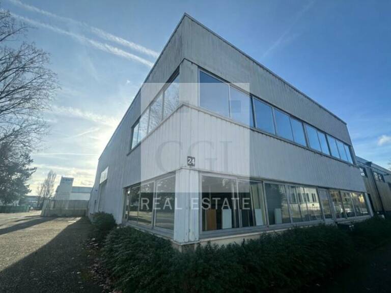 BUREAUX à LOUER — photo 1