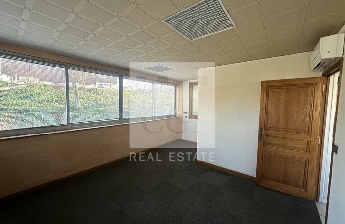 BUREAUX à LOUER — photo 3