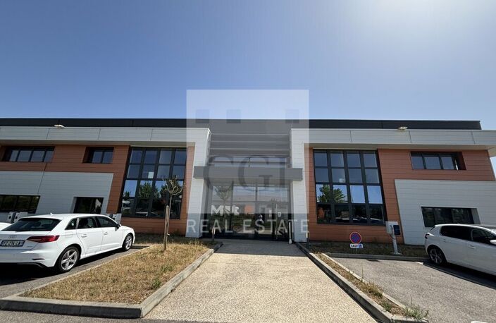LOCAL D'ACTIVITE à VENDRE — photo 2