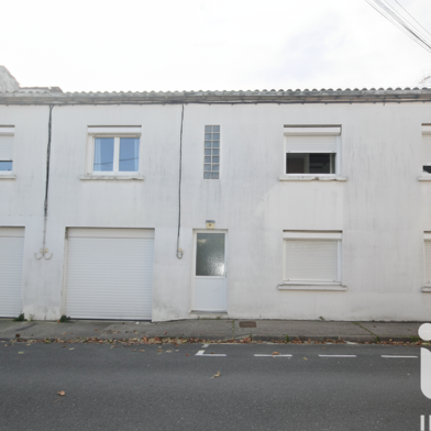 Immeuble  195000 €