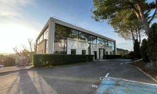 Bureau  387 m² à louer à Aix-en-Provence (13290)
