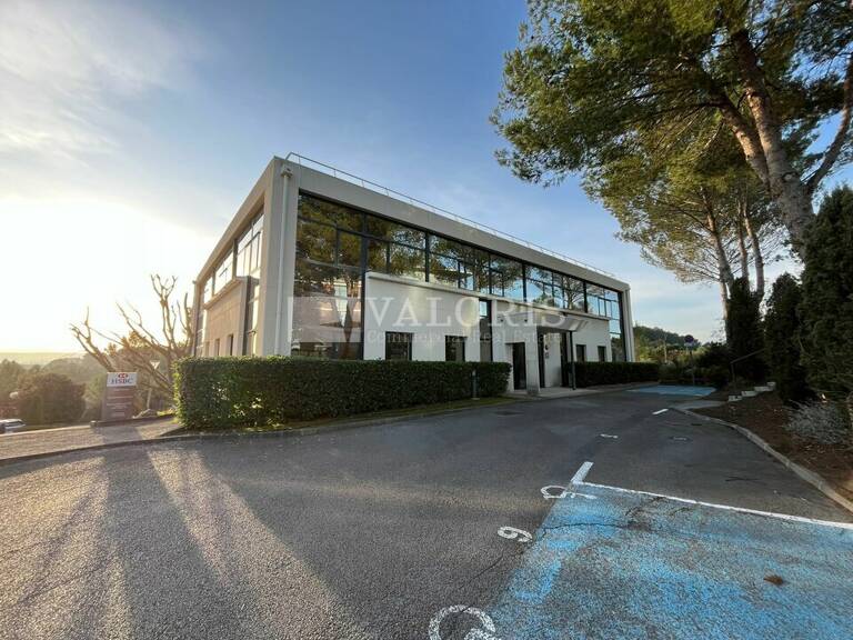 BUREAUX à LOUER — photo 1