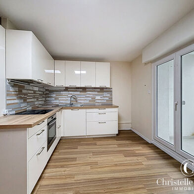 Appartement 3 pièces 214000 €