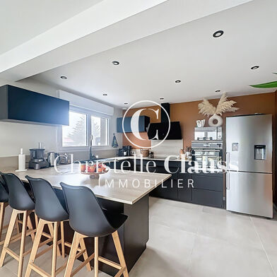 Maison 5 pièces 330000 €