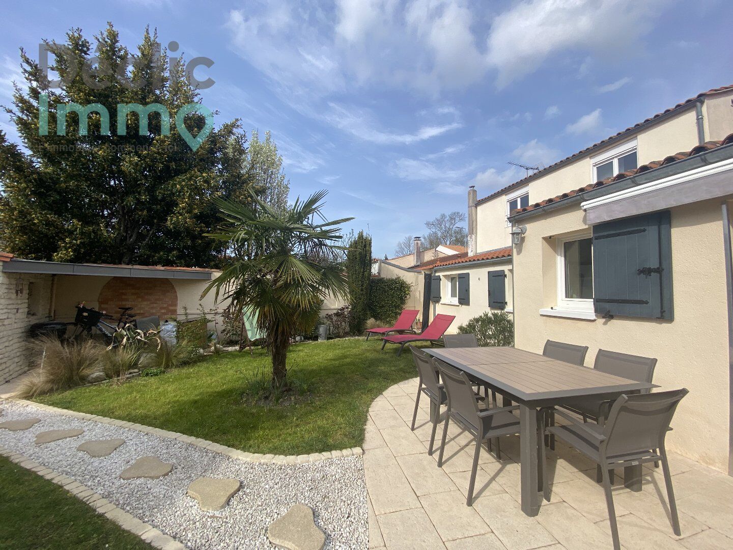 Villa / Maison  T7 à vendre Rochelle (La) 17000