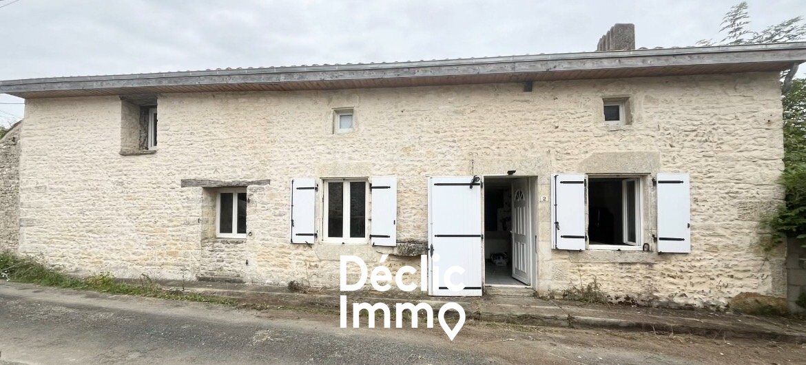 Villa / Maison  T6 à vendre Saint-Sauvant 86600