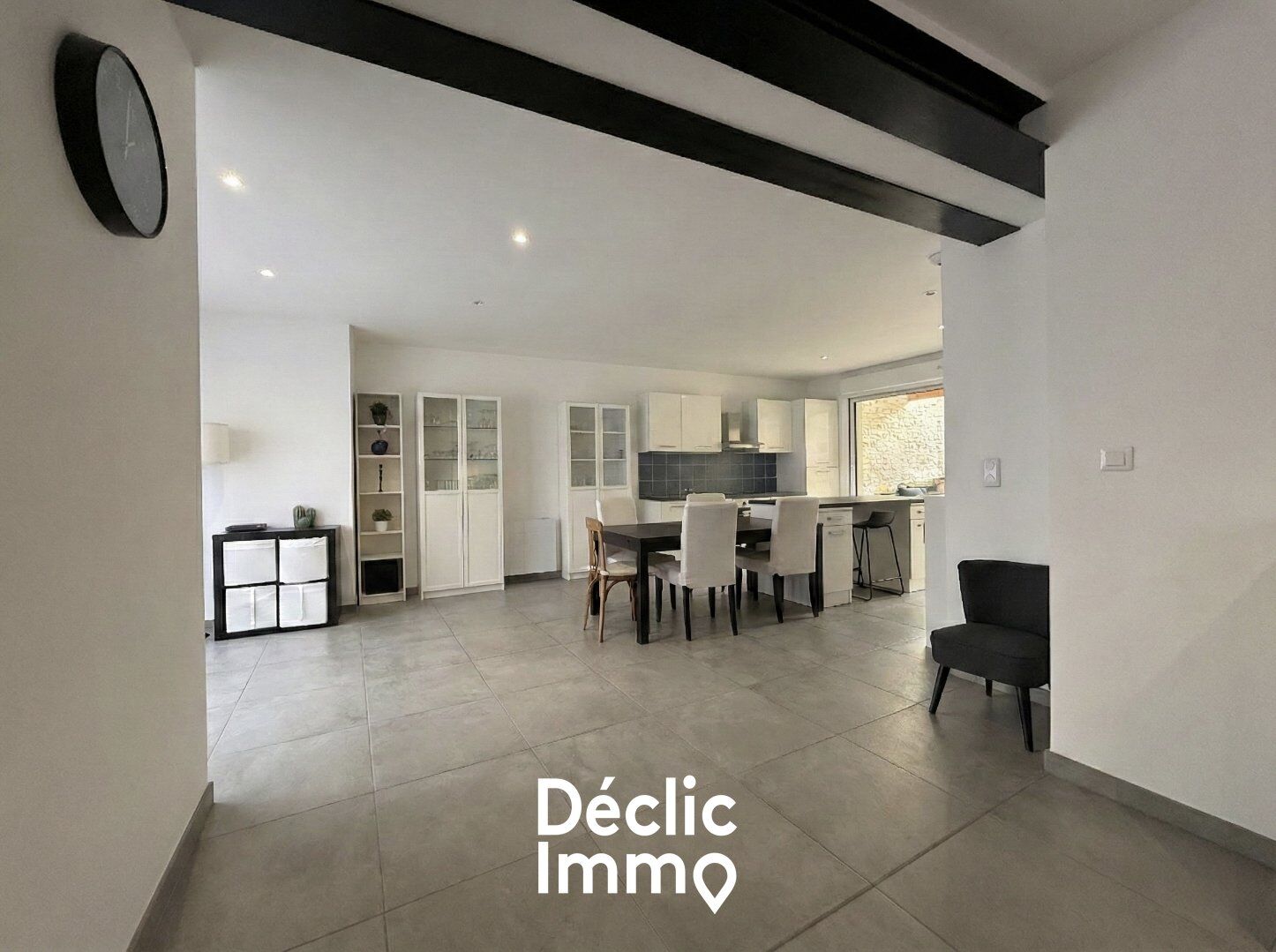 Villa / Maison  T6 à vendre Neuville-de-Poitou 86170