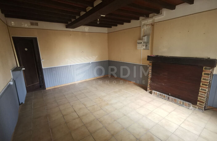 Maison avec travaux  de couverture, pour bricoleurs confirmés !!! — photo 2