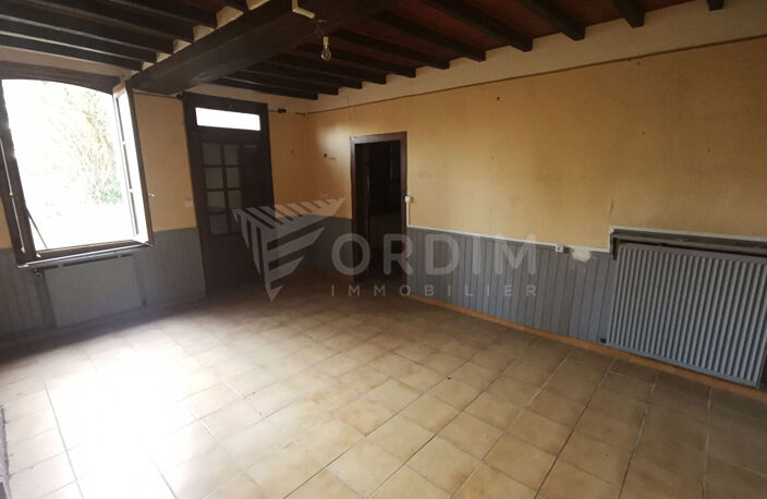 Maison avec travaux  de couverture, pour bricoleurs confirmés !!! — photo 4