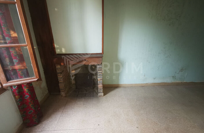 Maison avec travaux  de couverture, pour bricoleurs confirmés !!! — photo 5