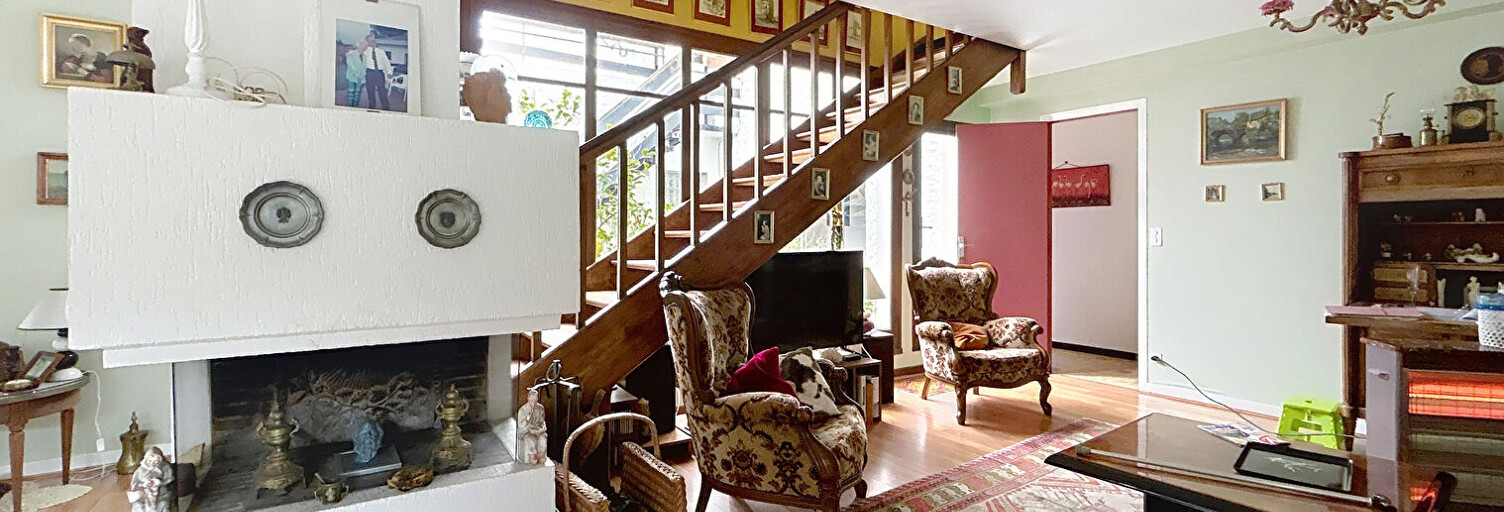 Maison 15 Pièces 330 m² à vendre à Castelsarrasin (82100)