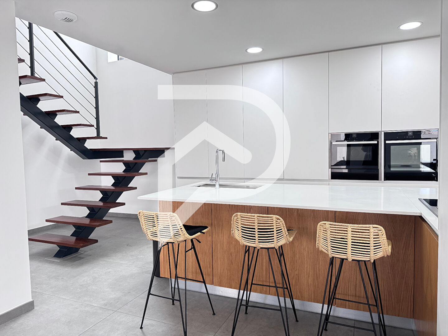 Villa / Maison  T6 à vendre Beauvoisin 30640