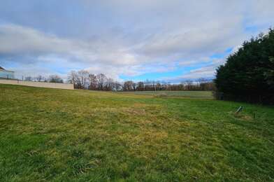 Terrain  64000 €