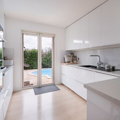 Maison 6 pièces 548000 €