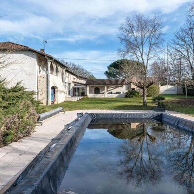 Maison 7 pièces 448232 €