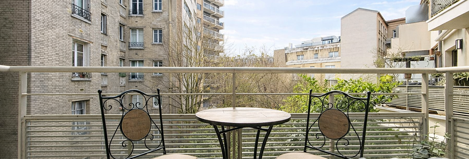 Appartement 1 Pièce 49 m² à vendre à Paris 20 (75020)
