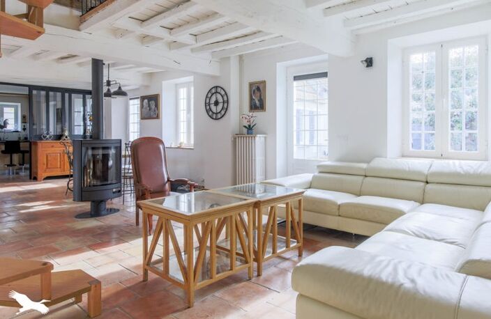 Maison de bourg de 7 pièces principales — photo 2