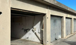 Garage   m² à louer à Marseille 9 (13009)