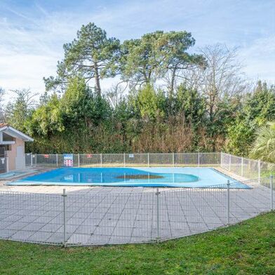 Appartement 3 pièces 314160 €