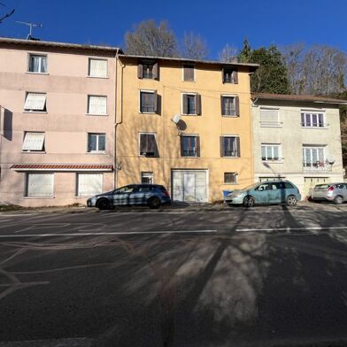 Immeuble  192240 €