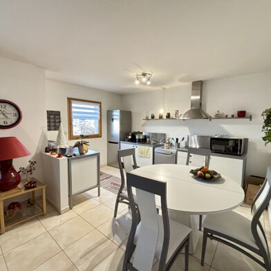 Appartement 3 pièces 850 €