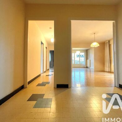 Appartement 5 pièces 180000 €