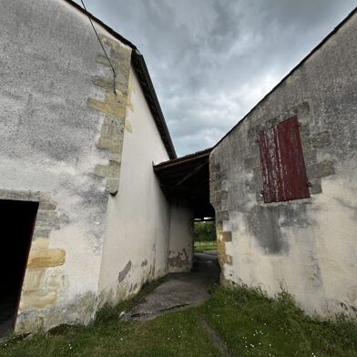 Immeuble  296520 €