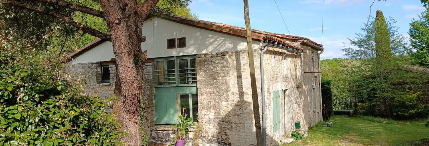 Maison 5 Pièces 177 m² à vendre à Saint-Gourson (16700)