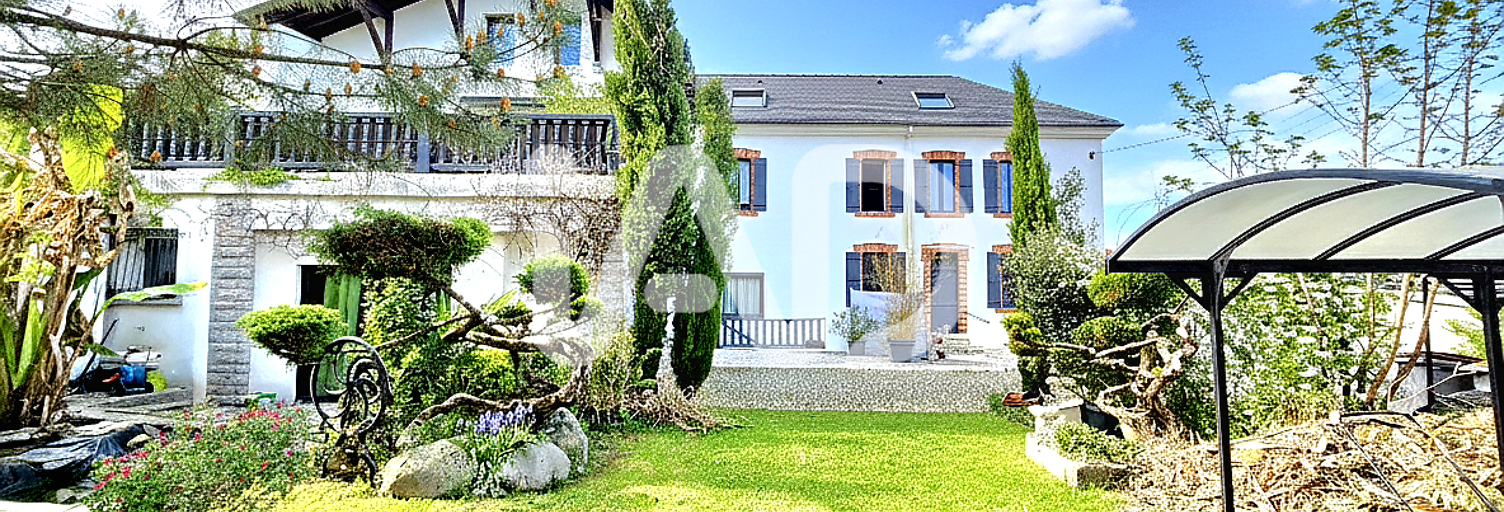 Immeuble  382 m² à vendre à Tarbes (65000)