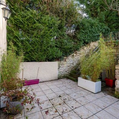 Maison 5 pièces 325900 €