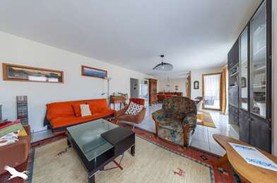 Appartement 5 pièces 234300 €