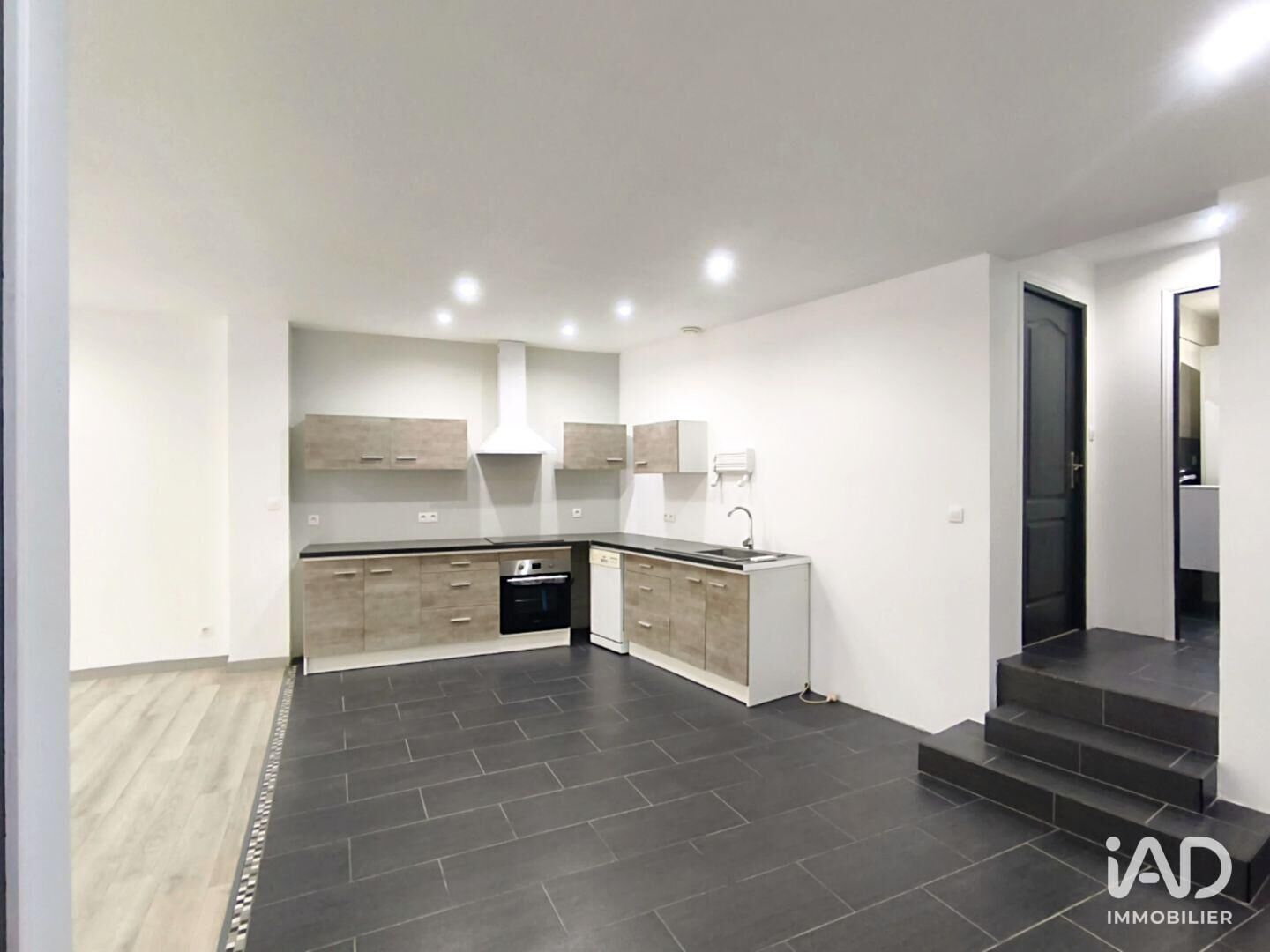 Thezan-Les-Beziers - 80m² - 3p. - 2ch.