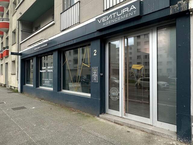 Vente Local d'activités 111 m&sup2; — photo du bien