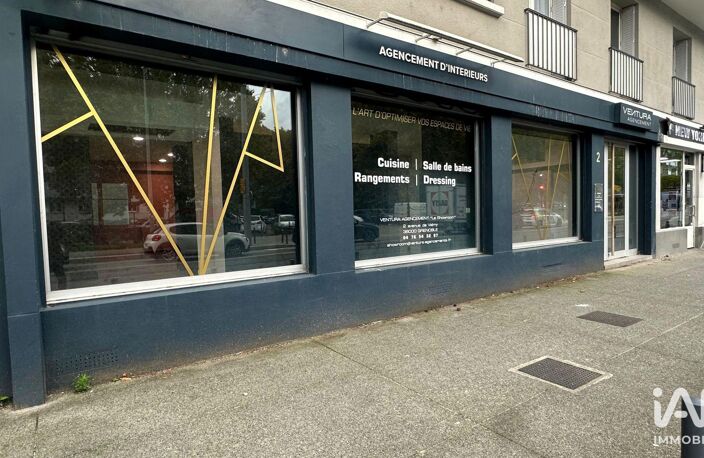 Vente Local d'activités 111 m&sup2; — photo 2