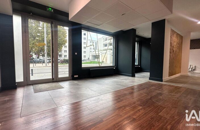 Vente Local d'activités 111 m&sup2; — photo 4