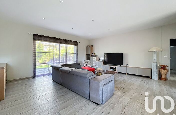 Vente Maison/villa 4 pièces — photo 2