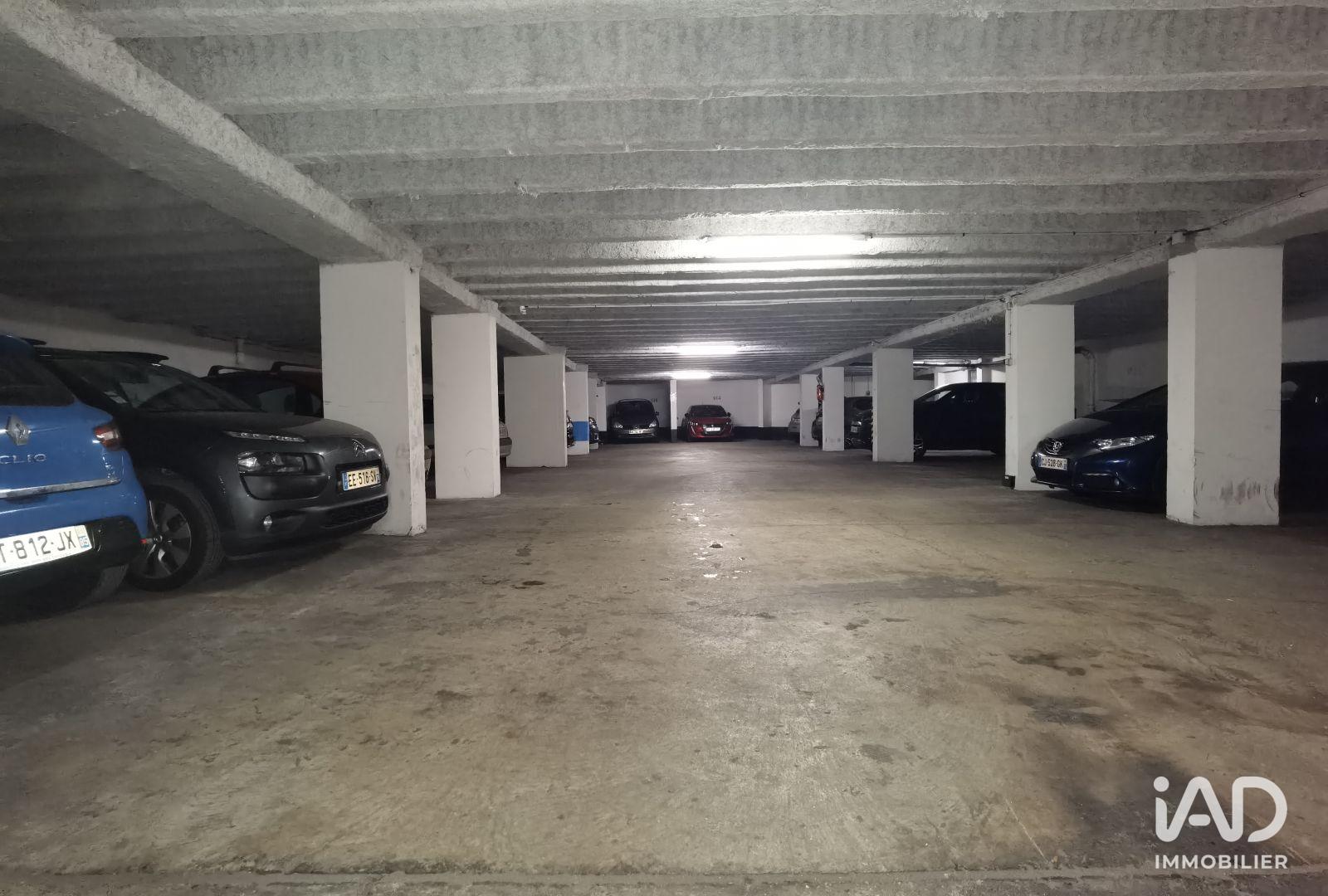 Location Parking 10 m² - Photo 2