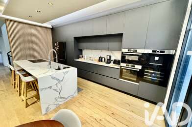 Maison 6 pièces 840000 €