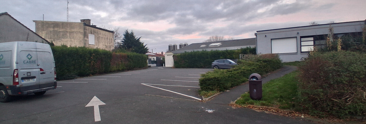 Divers  410 m² à vendre à Rouvroy (62320)