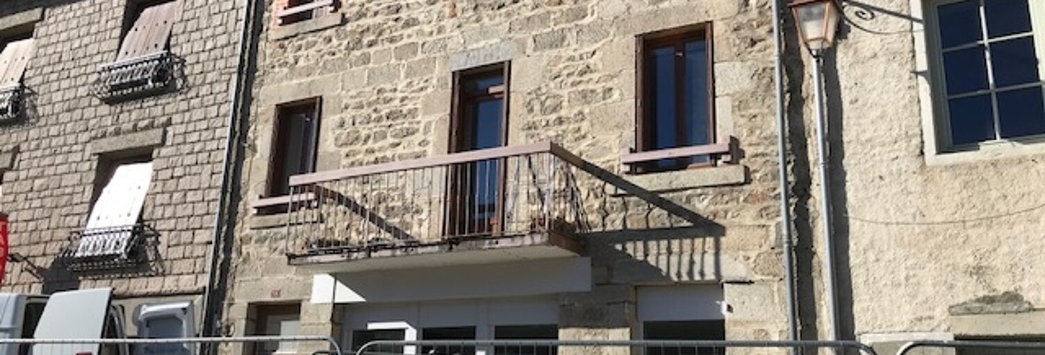 Immeuble  115 m² à vendre à Chalmazel-Jeansagnière (42920)