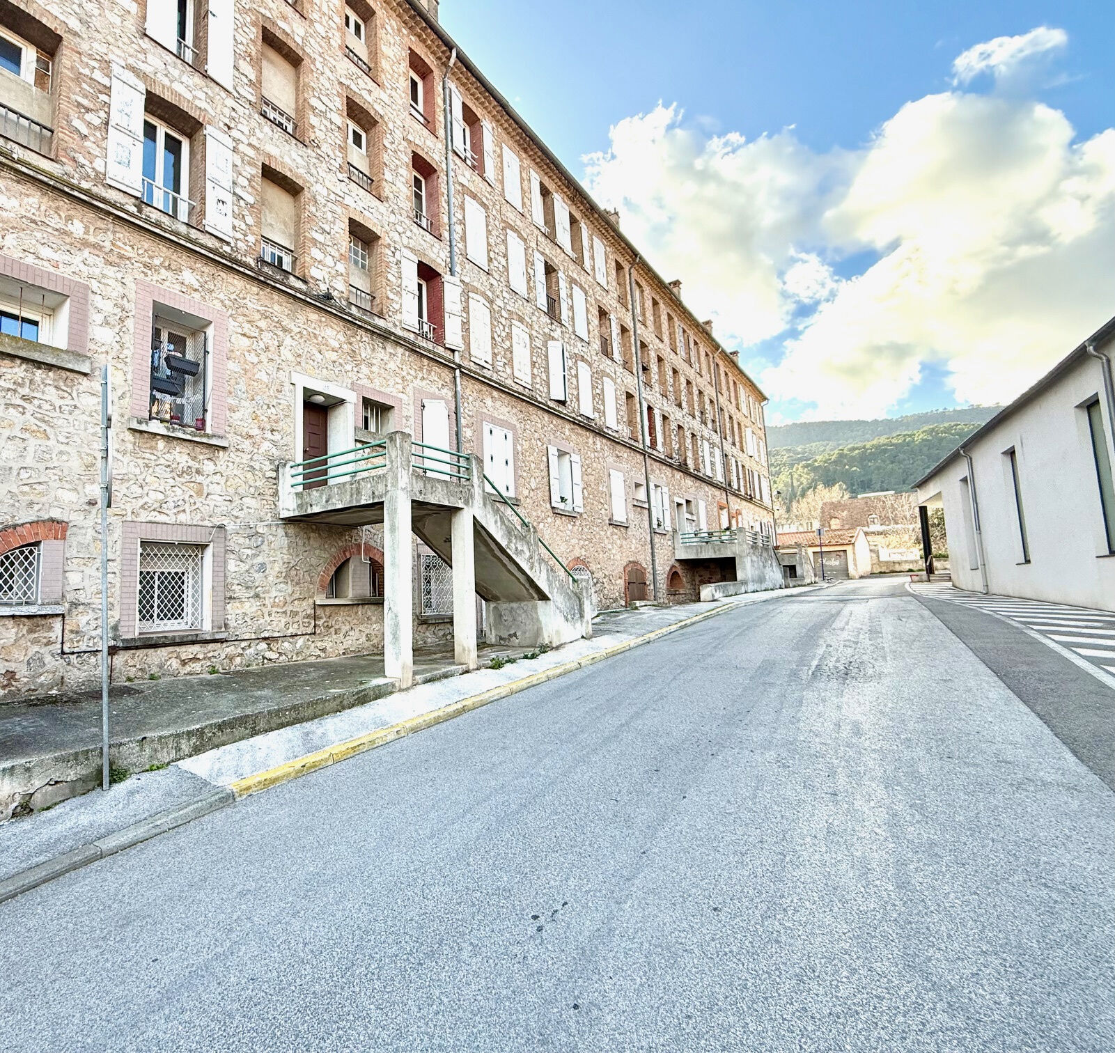 Appartement  T3 à vendre Solliès-Pont 83210