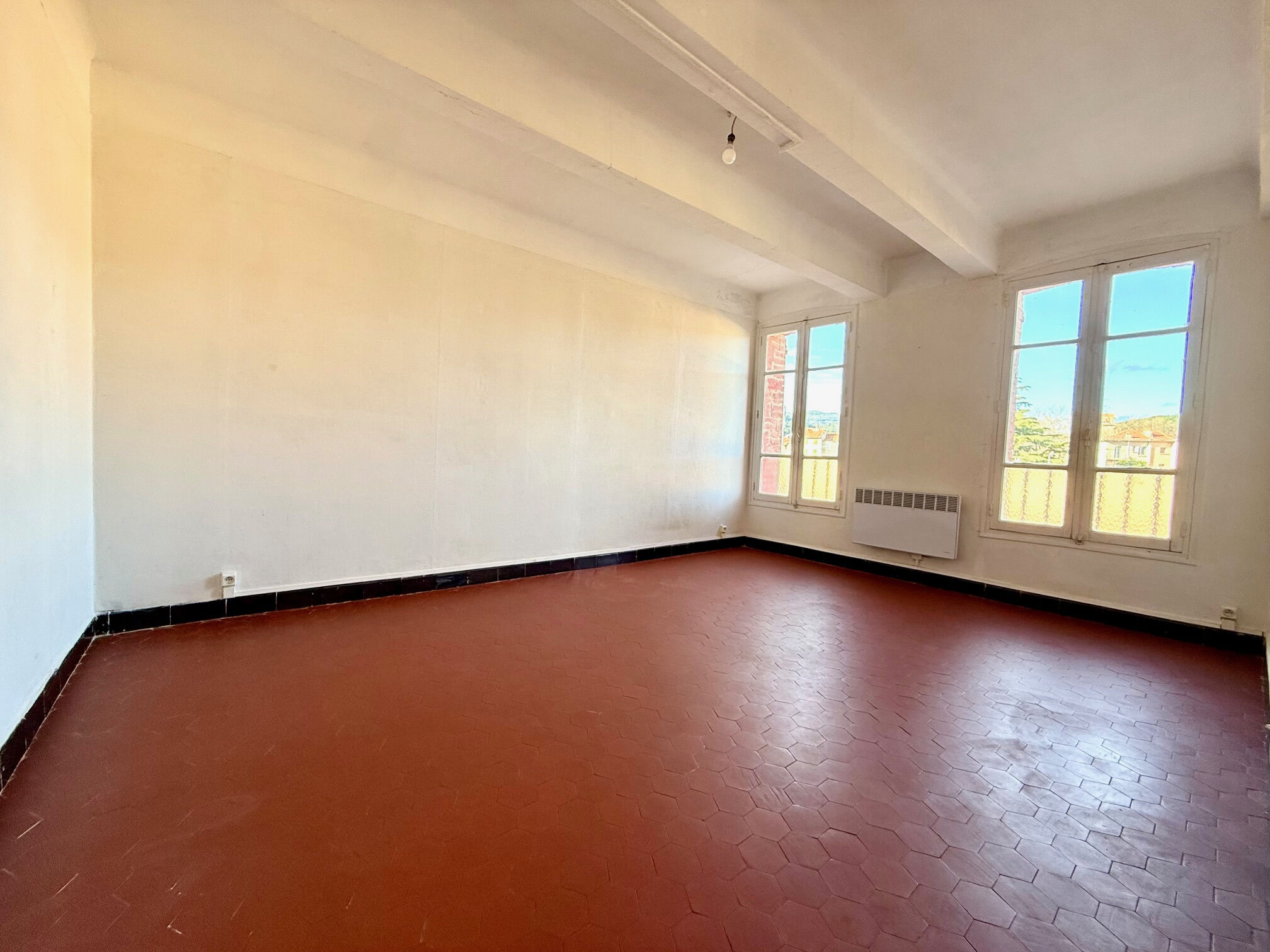 Appartement  T3 à vendre Solliès-Pont 83210