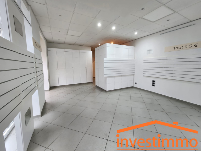 Local commercial sur angle - Centre ville Boulogne sur mer — photo 1