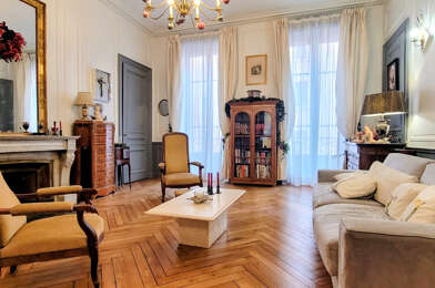 Appartement 9 pièces 799000 €