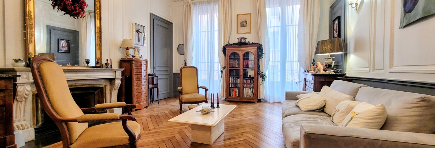 Appartement 9 Pièces 185 m² à vendre à Lyon 1 (69001)